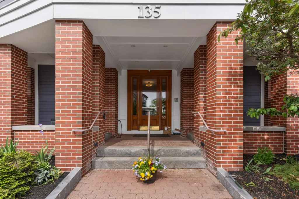 135 Sheridan Street Portland ME 04101