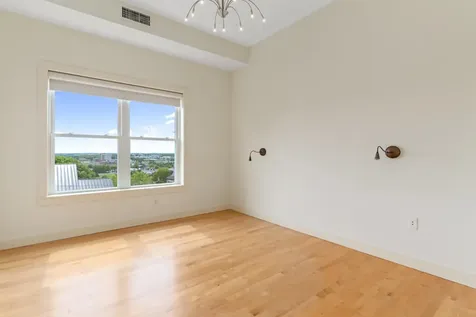 135 Sheridan Street Portland ME 04101
