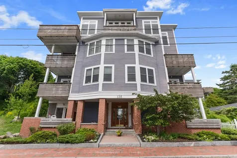 135 Sheridan Street Portland ME 04101