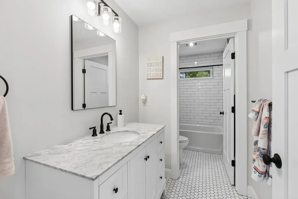 24 Leonards Way Windham ME 04062