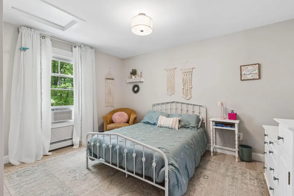 24 Leonards Way Windham ME 04062