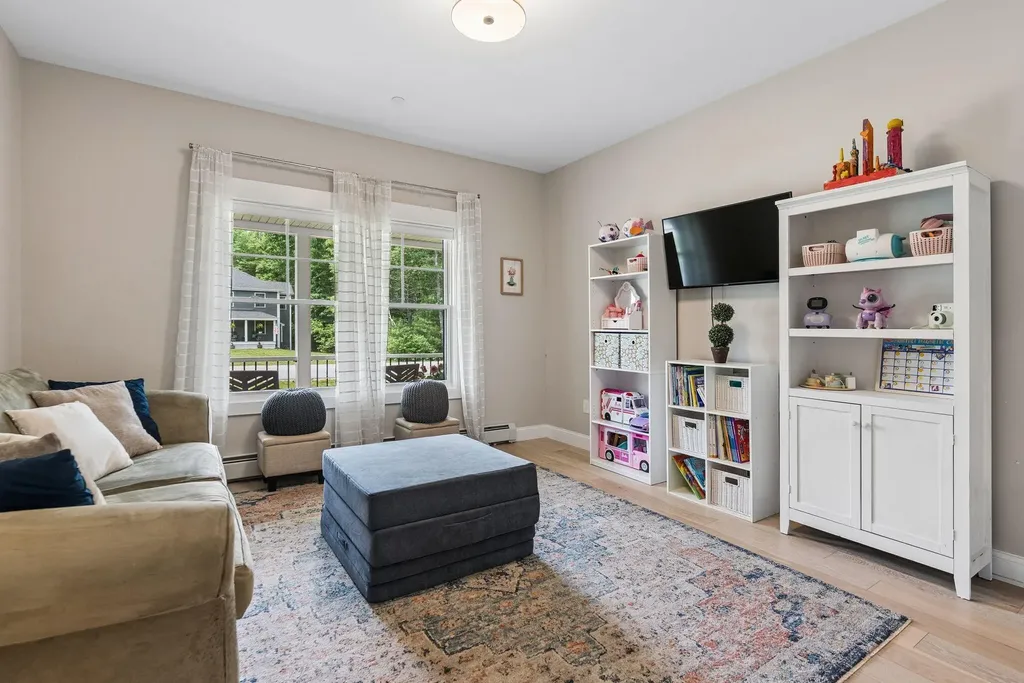 24 Leonards Way Windham ME 04062