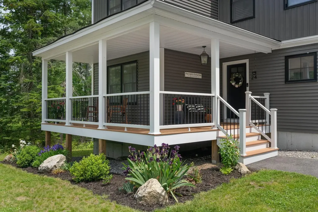 24 Leonards Way Windham ME 04062