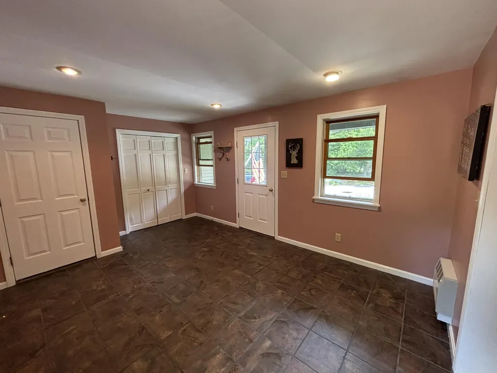 17 Curtis Road Freeport ME 04032