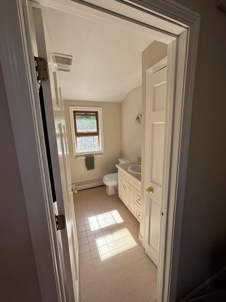 17 Curtis Road Freeport ME 04032