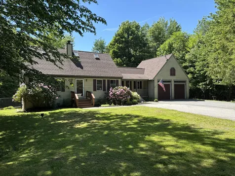 17 Curtis Road Freeport ME 04032