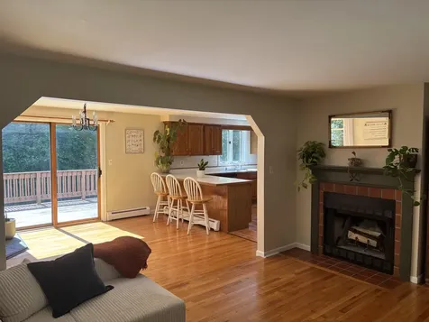 17 Curtis Road Freeport ME 04032