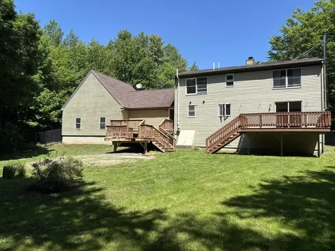 17 Curtis Road Freeport ME 04032