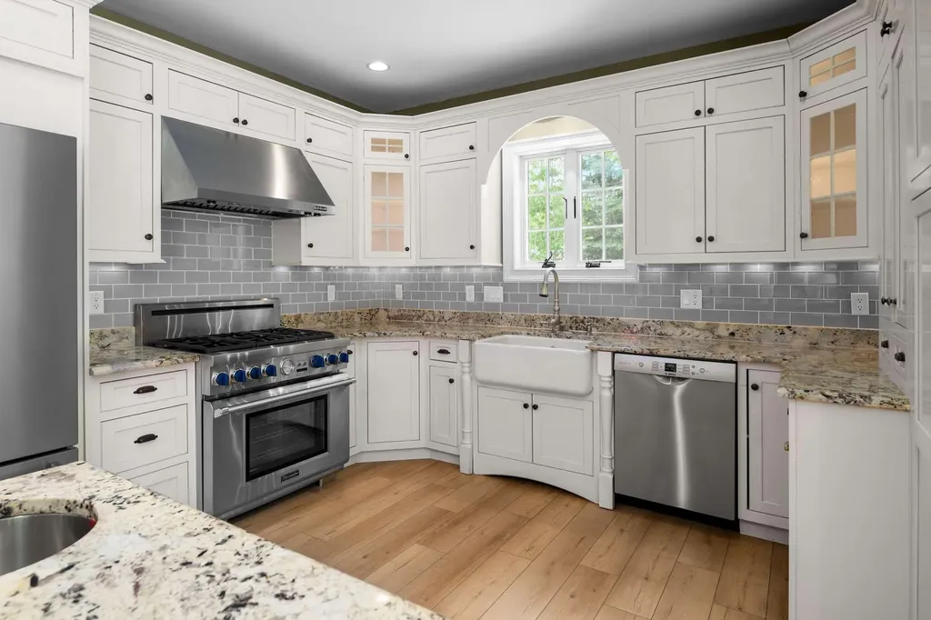5 Tudor Drive Kittery ME 03904