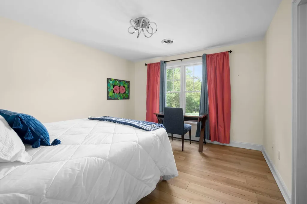 5 Tudor Drive Kittery ME 03904