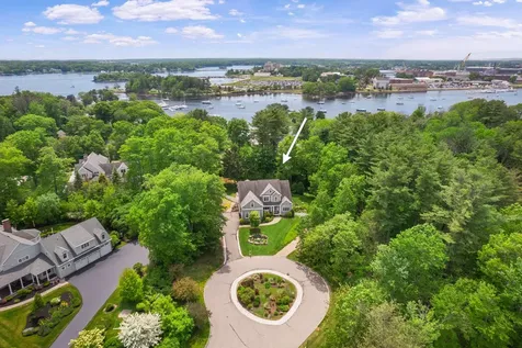 5 Tudor Drive Kittery ME 03904