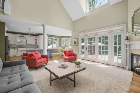 5 Tudor Drive Kittery ME 03904
