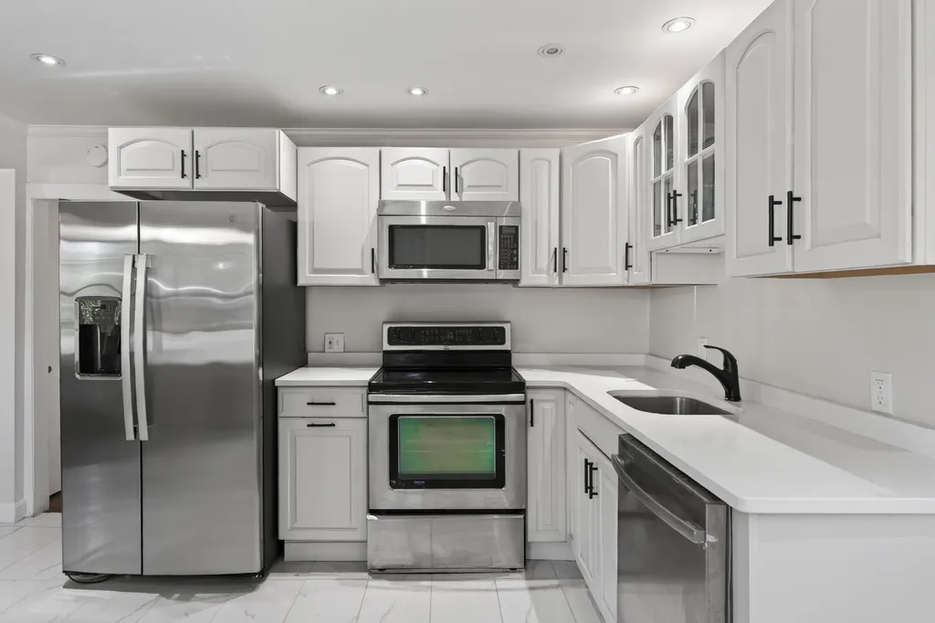 44 Myrtle Avenue South Portland ME 04106