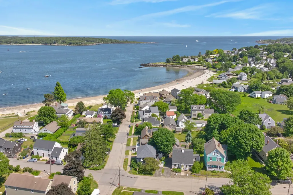 44 Myrtle Avenue South Portland ME 04106