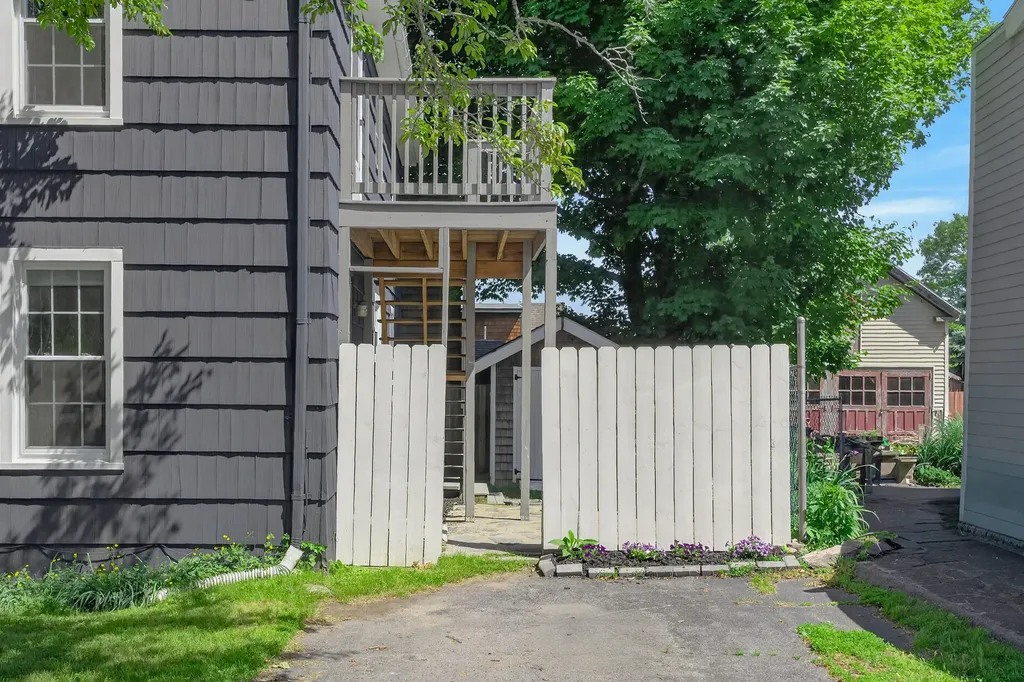 44 Myrtle Avenue South Portland ME 04106