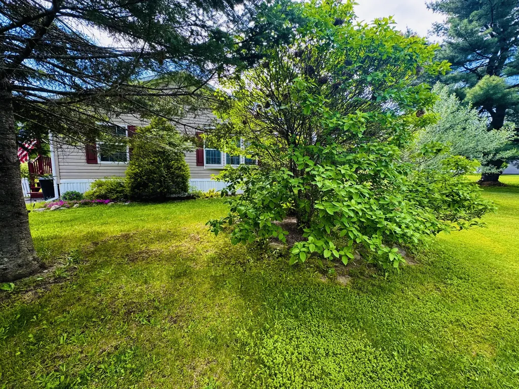 59 Karen Street Palmyra ME 04965