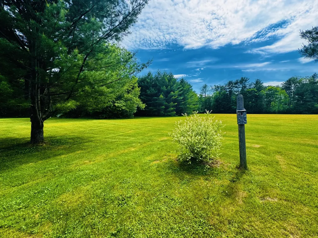 59 Karen Street Palmyra ME 04965