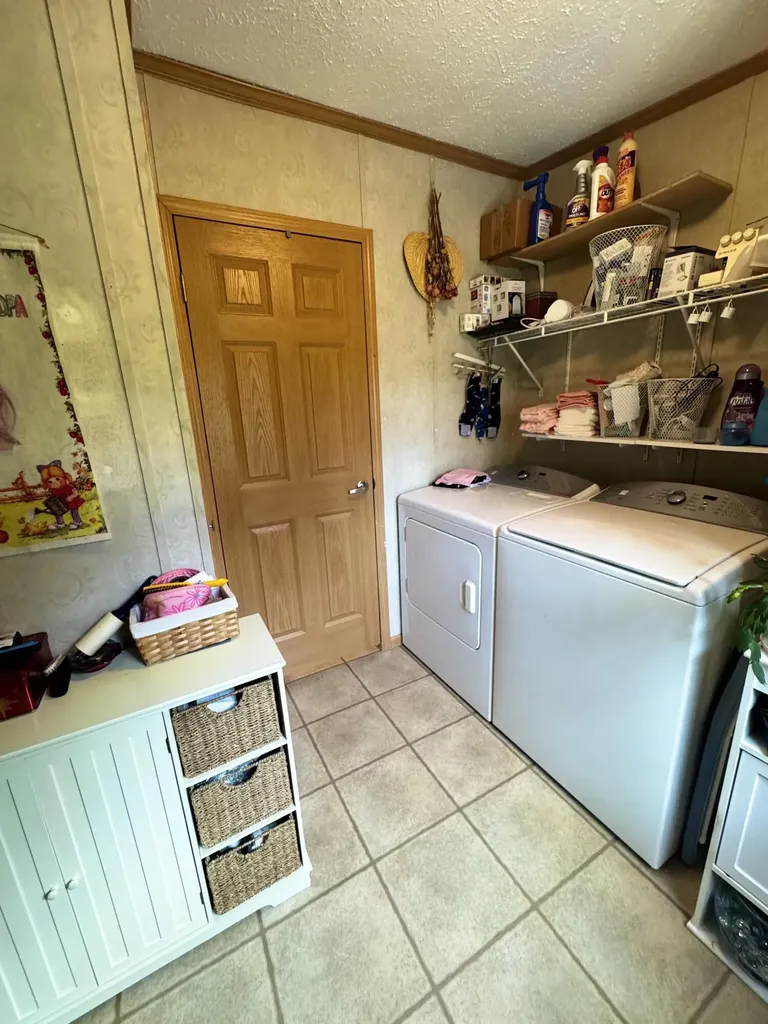 59 Karen Street Palmyra ME 04965