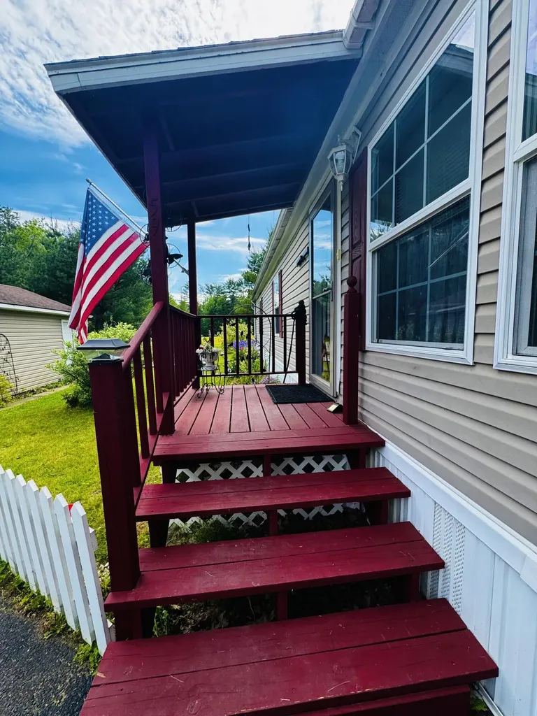 59 Karen Street Palmyra ME 04965