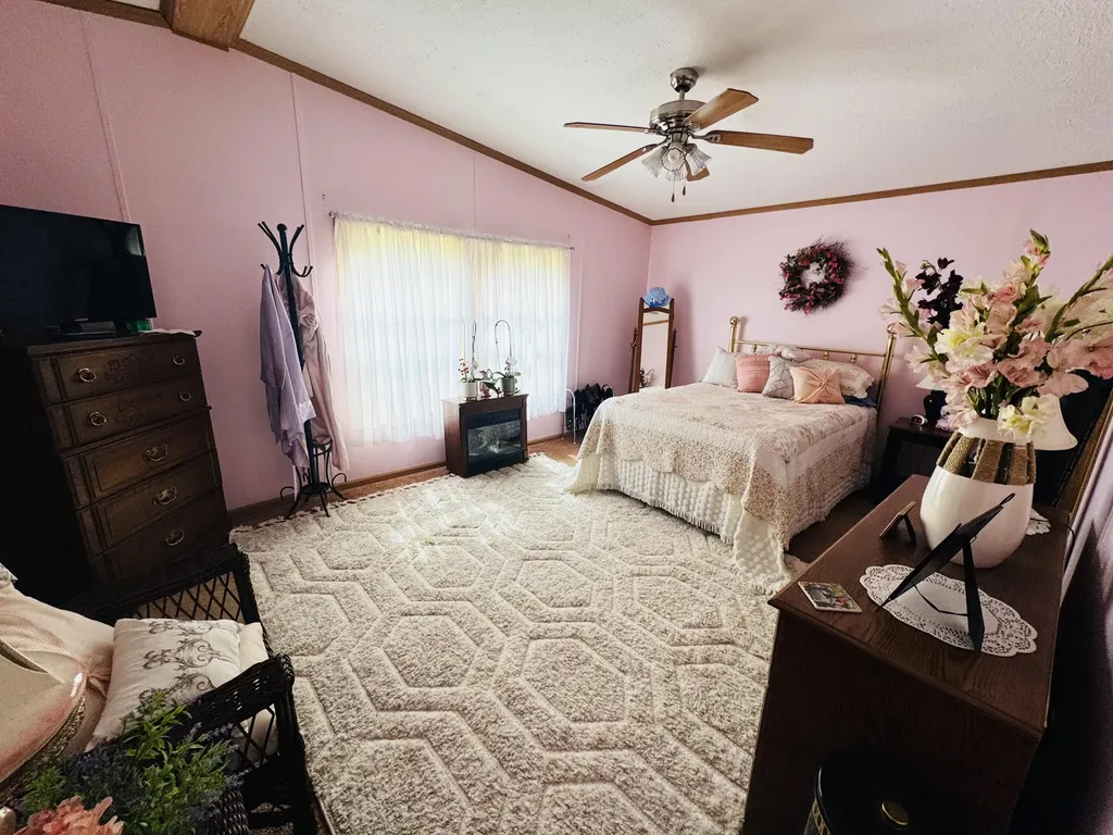 59 Karen Street Palmyra ME 04965