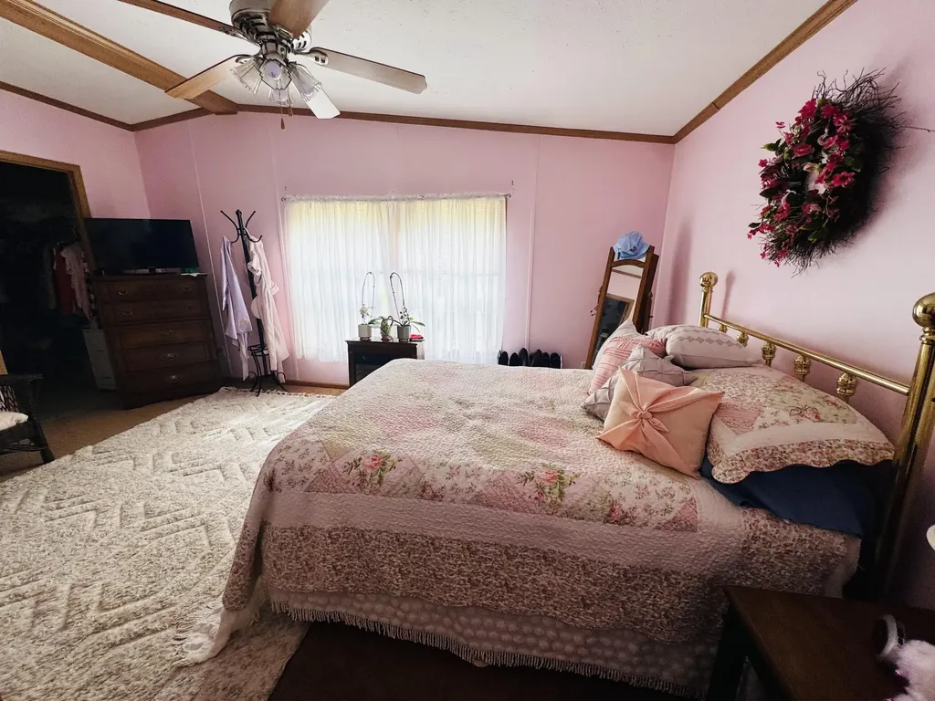 59 Karen Street Palmyra ME 04965