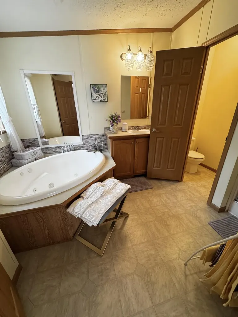59 Karen Street Palmyra ME 04965