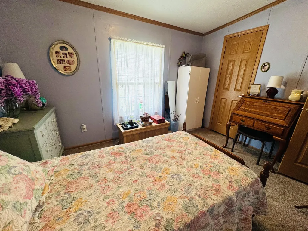 59 Karen Street Palmyra ME 04965
