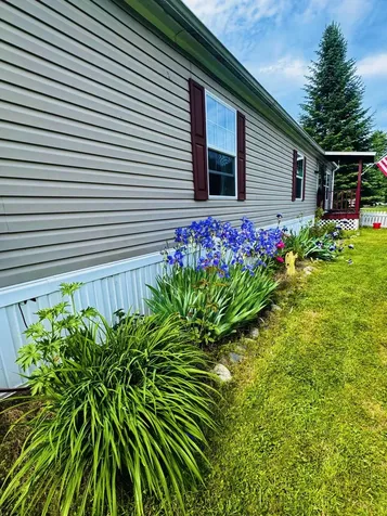 59 Karen Street Palmyra ME 04965
