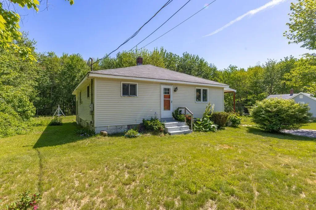 15 Ross Road Kennebunk ME 04043