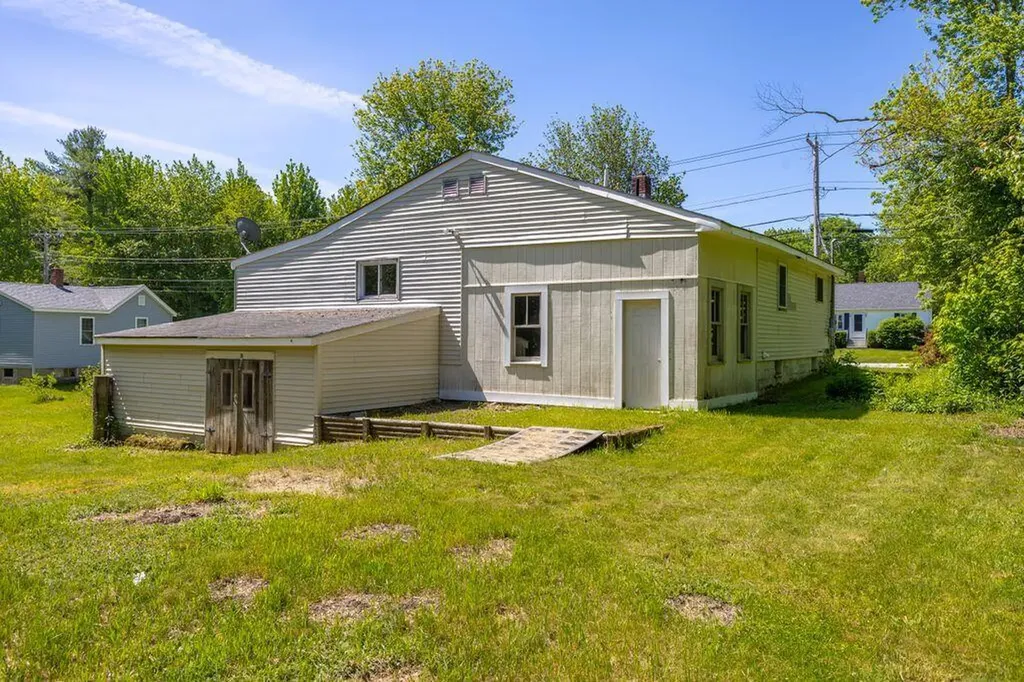 15 Ross Road Kennebunk ME 04043