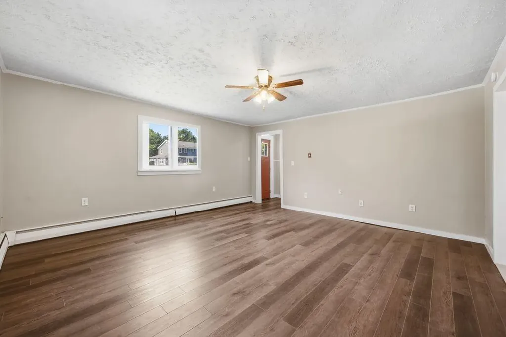 15 Ross Road Kennebunk ME 04043