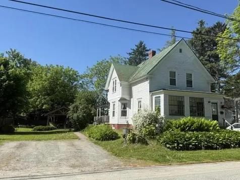 18 Boutelle Avenue Waterville ME 04901