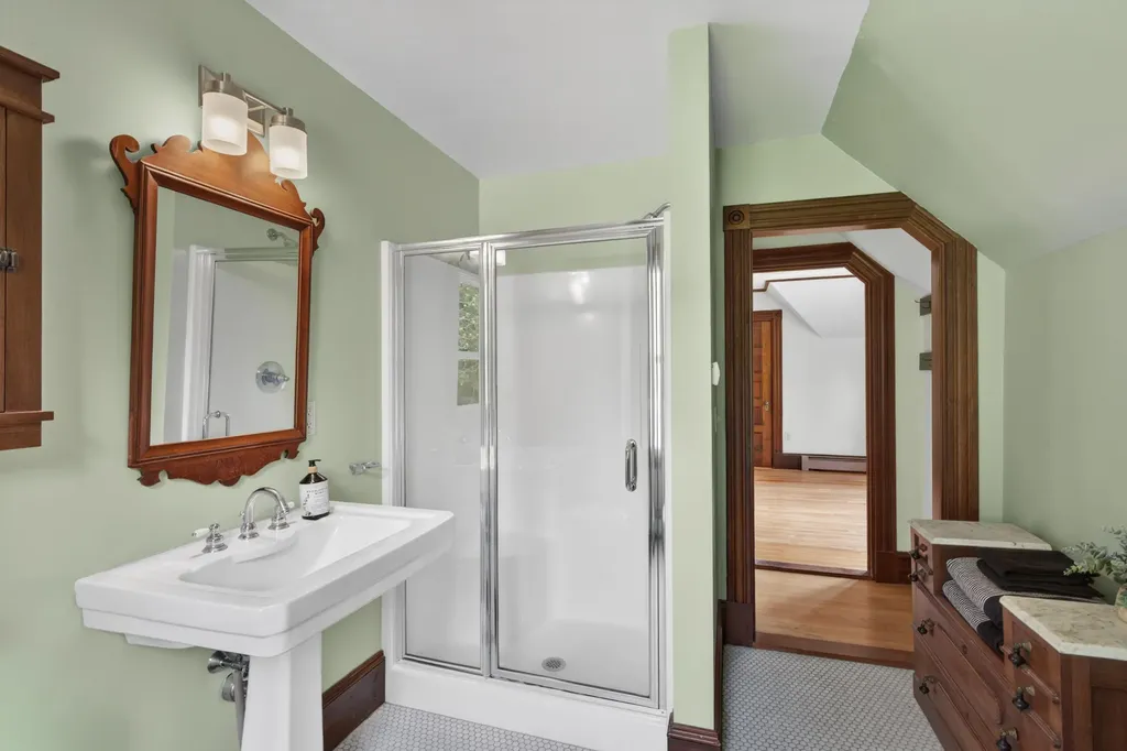 17 Union Street Camden ME 04843
