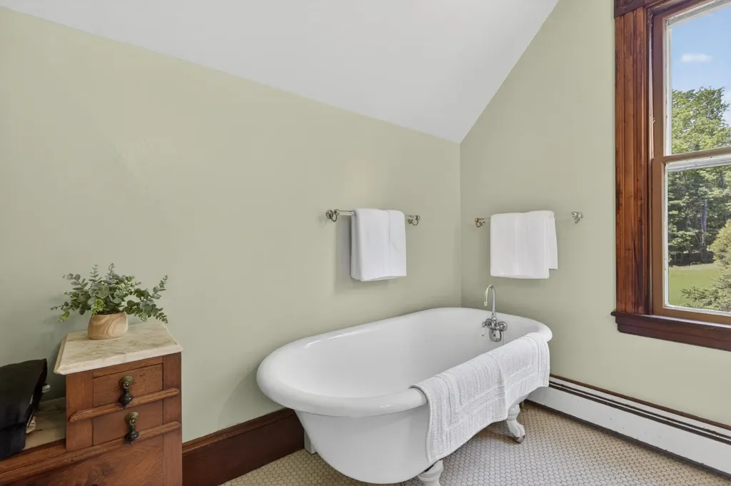 17 Union Street Camden ME 04843