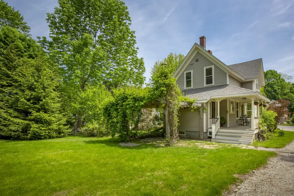 17 Union Street Camden ME 04843