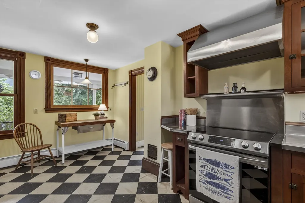 17 Union Street Camden ME 04843