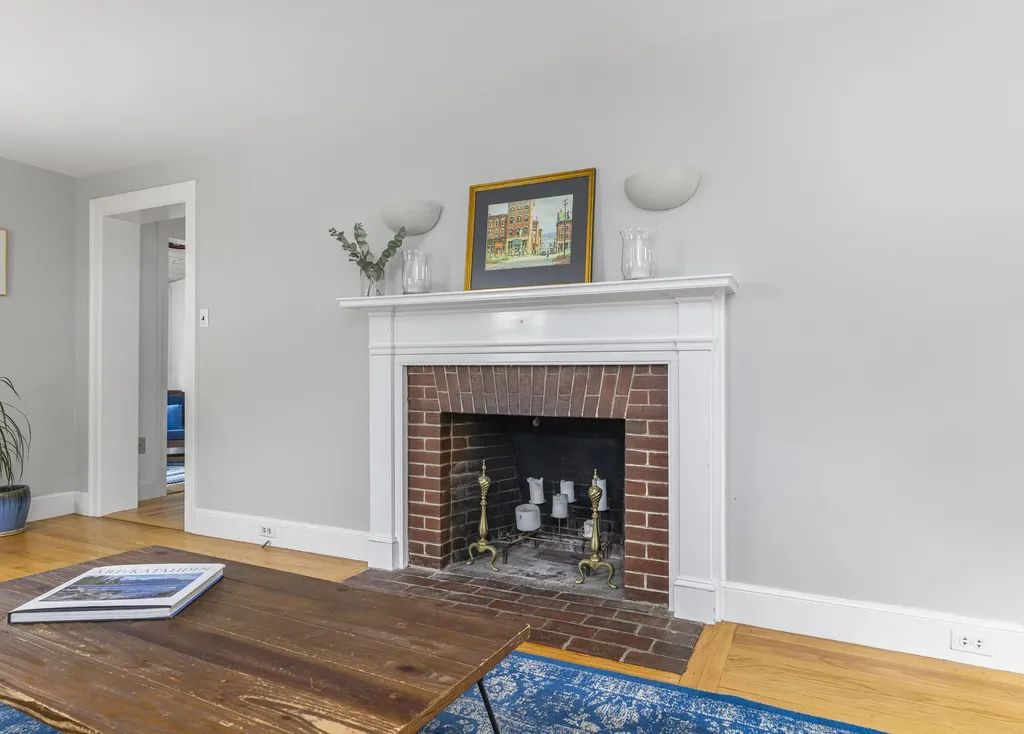 76 Edwards Street Portland ME 04102