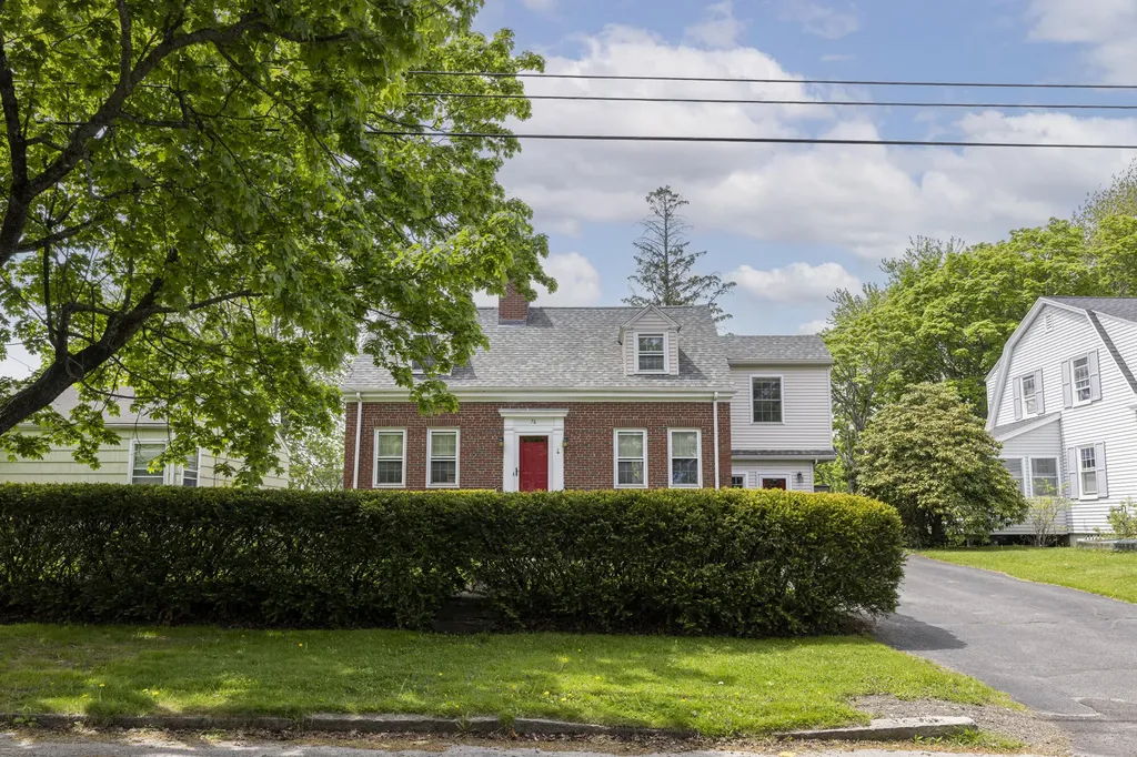 76 Edwards Street Portland ME 04102