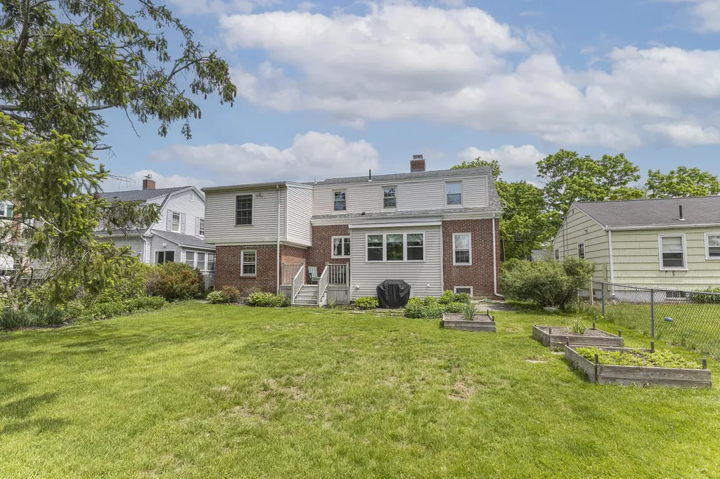 76 Edwards Street Portland ME 04102