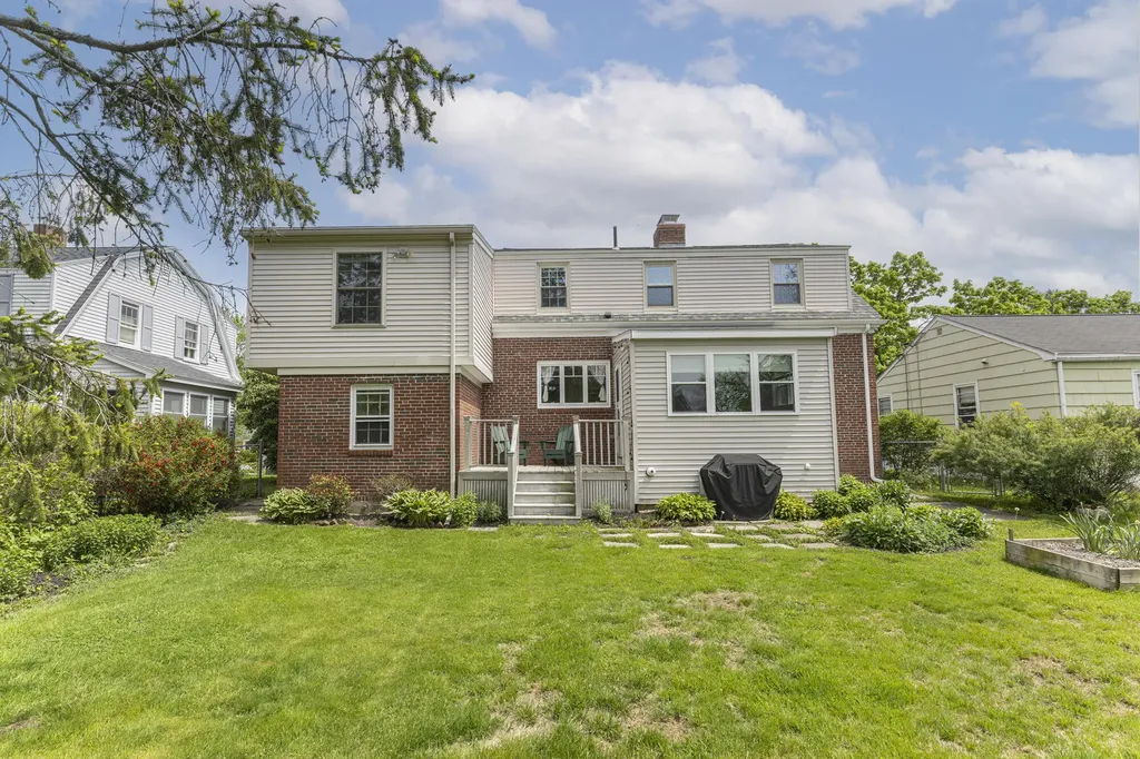 76 Edwards Street Portland ME 04102
