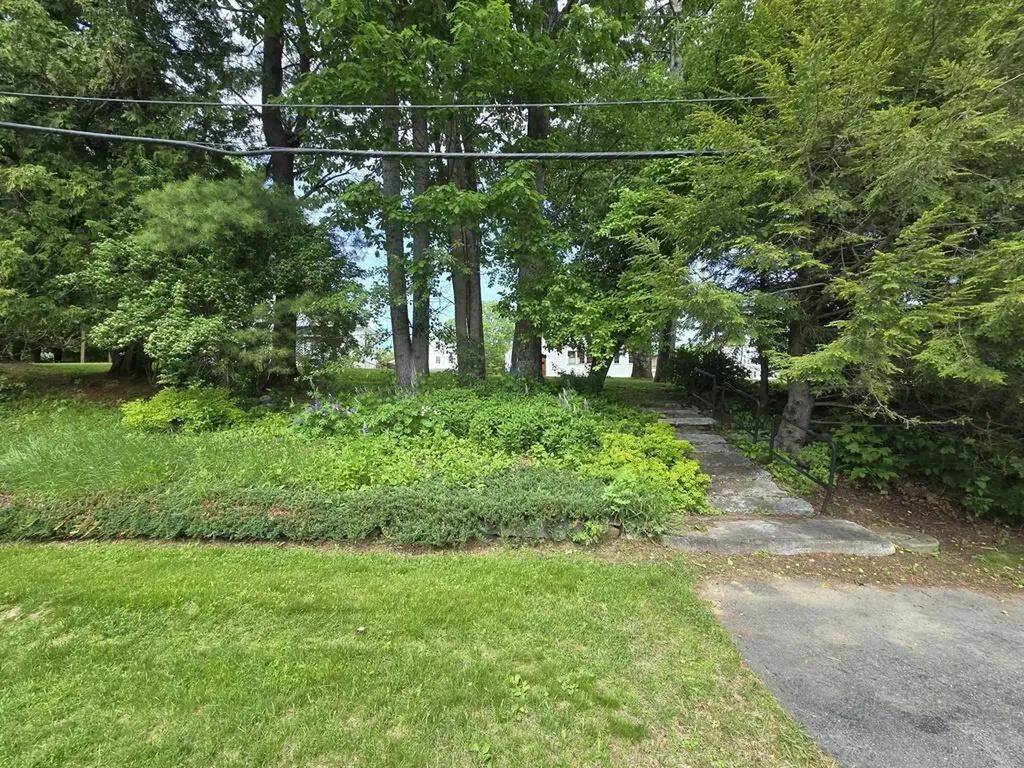 9 Bog Road New Portland ME 04961