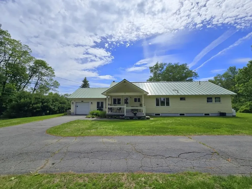9 Bog Road New Portland ME 04961