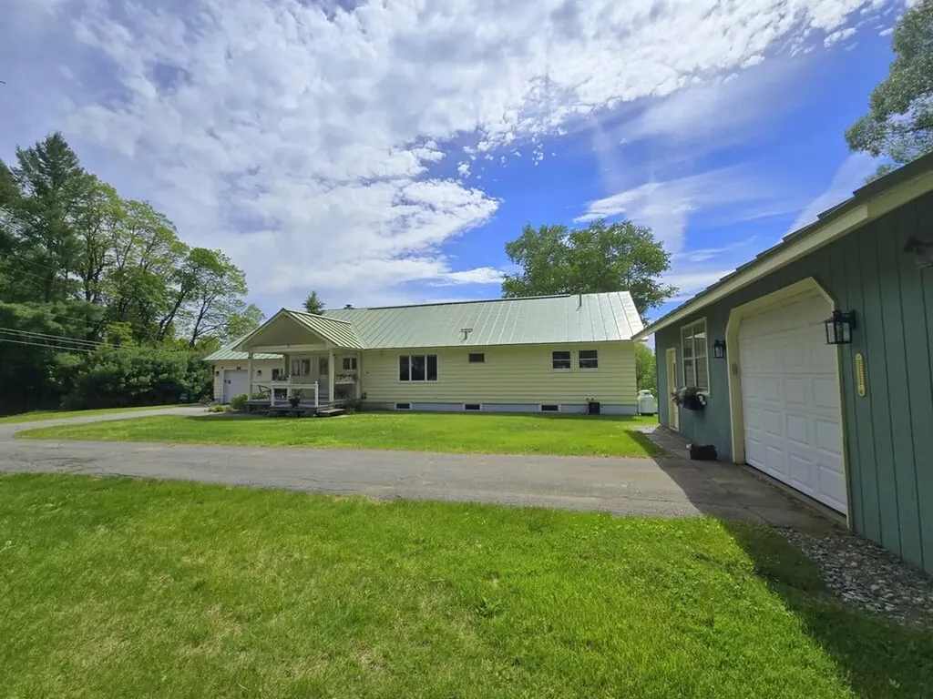 9 Bog Road New Portland ME 04961