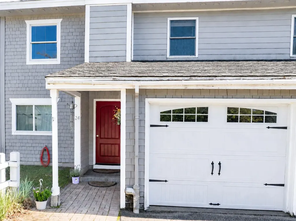 24 Beachwood Bay Drive Cutler ME 04626