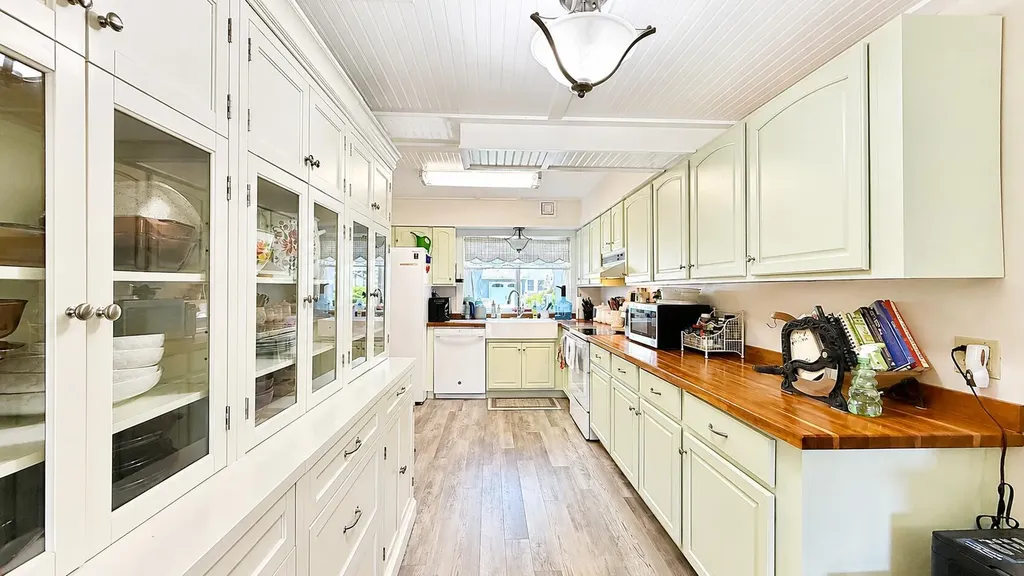 24 Beachwood Bay Drive Cutler ME 04626
