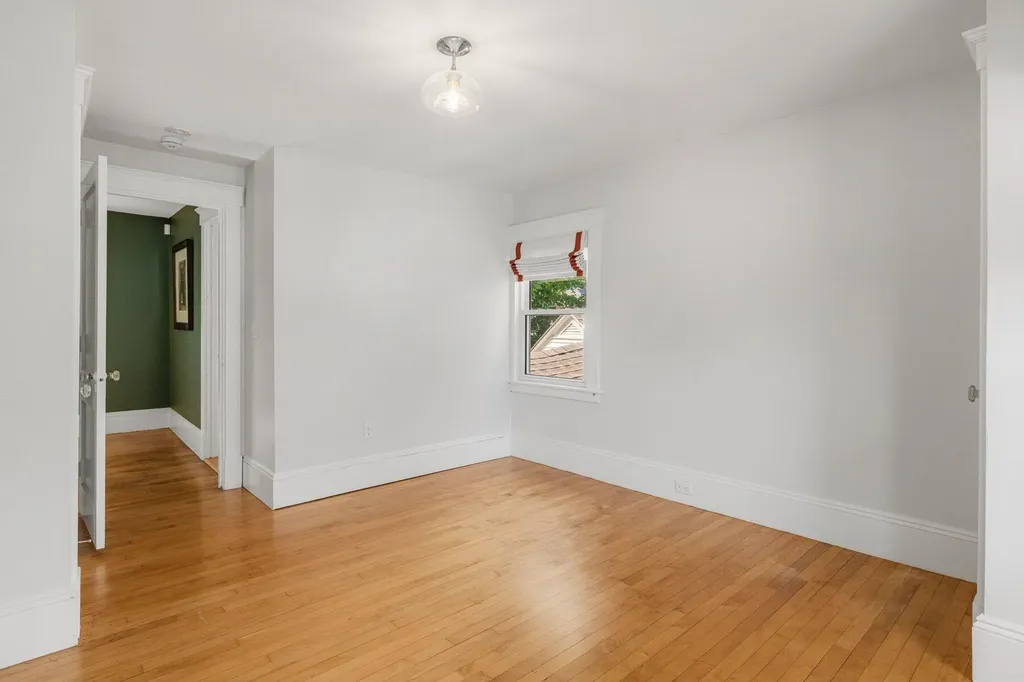 17 Traip Avenue Kittery ME 03904