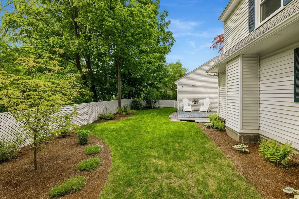 17 Traip Avenue Kittery ME 03904