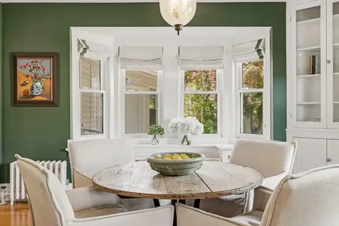 17 Traip Avenue Kittery ME 03904