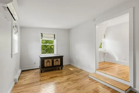 17 Traip Avenue Kittery ME 03904