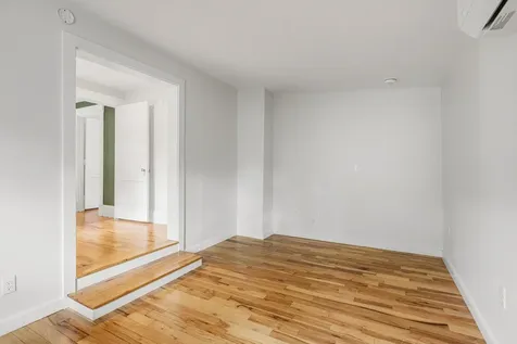 17 Traip Avenue Kittery ME 03904